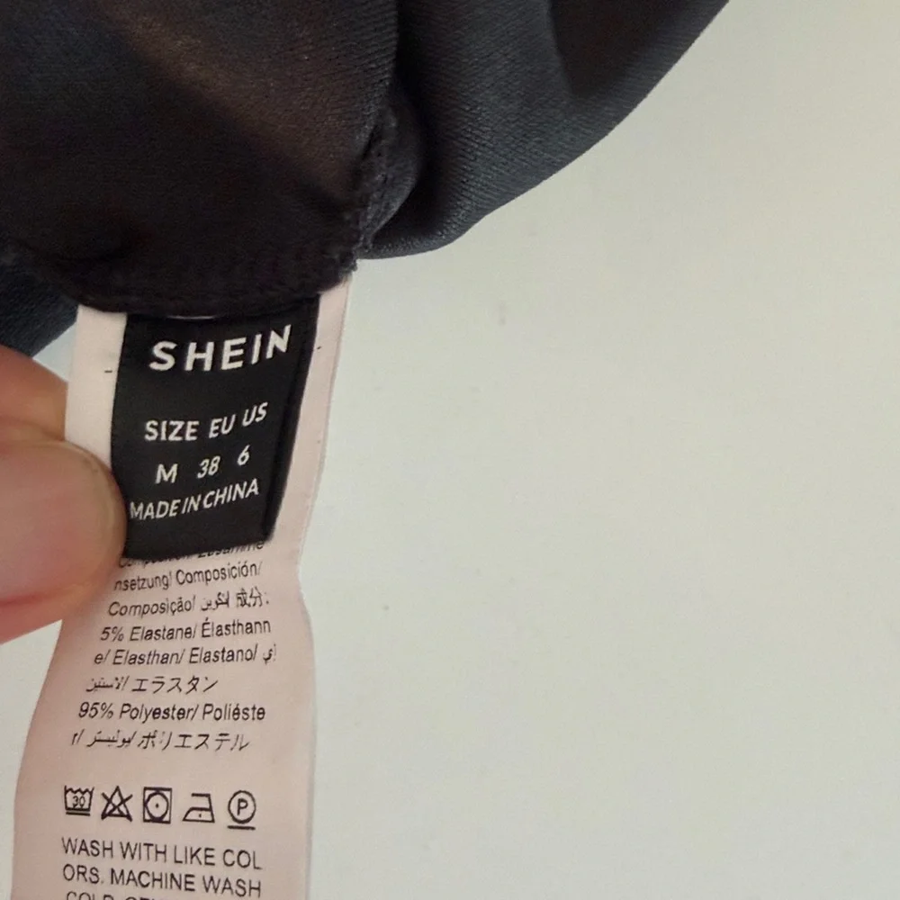 SHEIN chic black